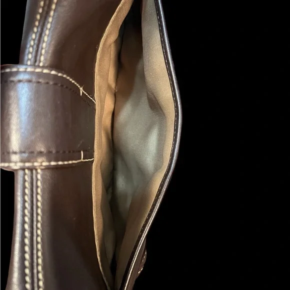 Coach Soho Flap Bag Dark Brown w/ COA & Dust Bag (A617) - Picture 9 of 16